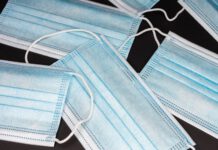 ES NECESARIO REALIZAR EVALUACIÓN DE RIESGOS PARA DETERMINAR LA NECESIDAD DE CONTINUAR USANDO MASCARILLA